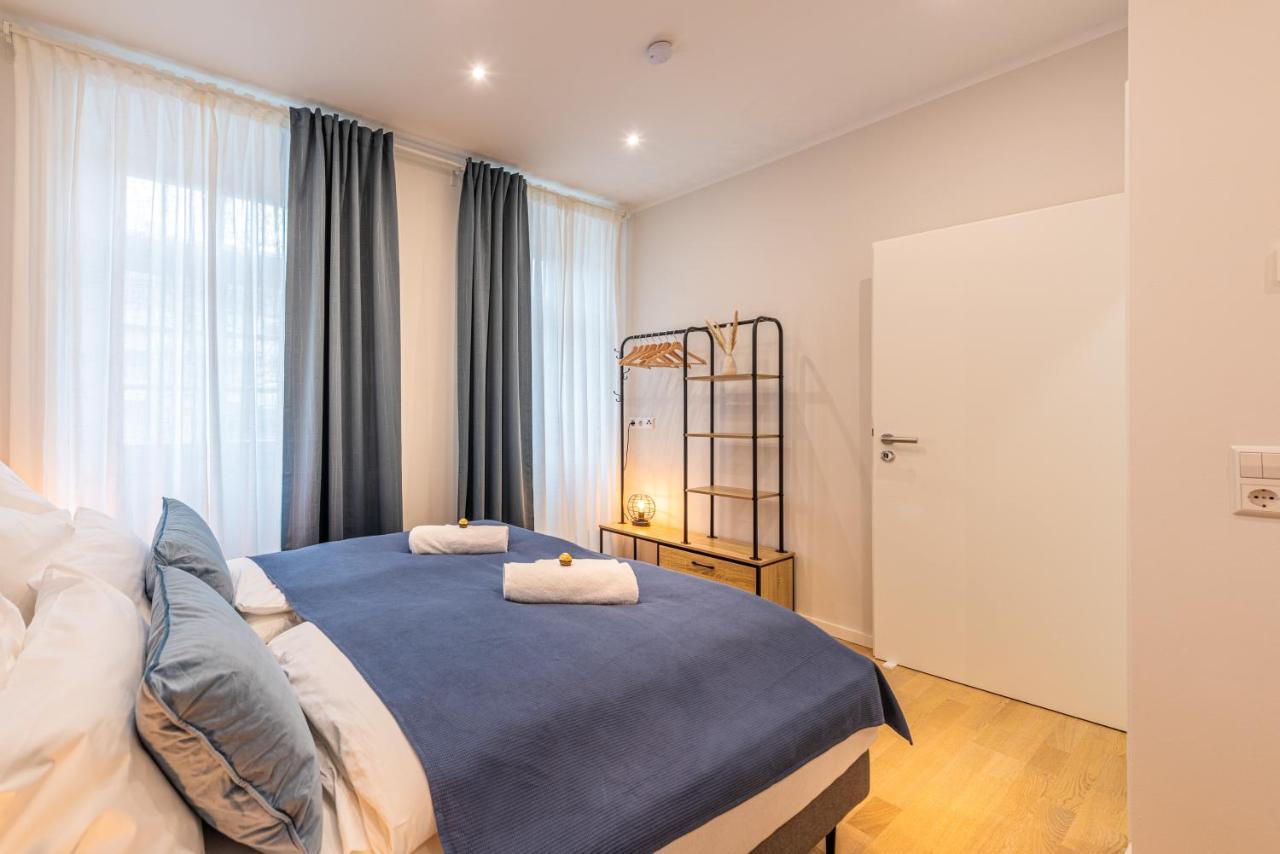Vivid Luxury Apartment Ludwigsburg - Bluehendes Barock-Forum-Schloss-Modern Εξωτερικό φωτογραφία