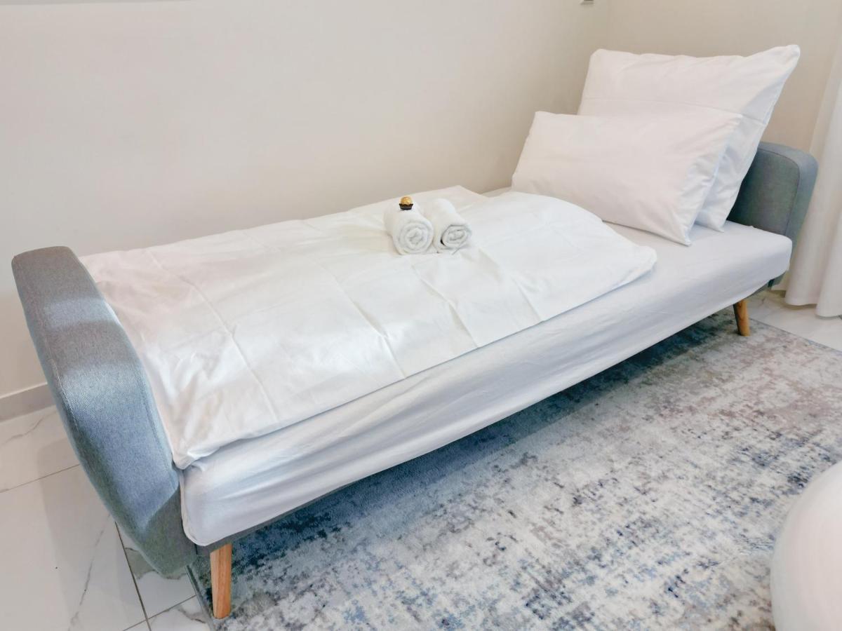 Vivid Luxury Apartment Ludwigsburg - Bluehendes Barock-Forum-Schloss-Modern Εξωτερικό φωτογραφία